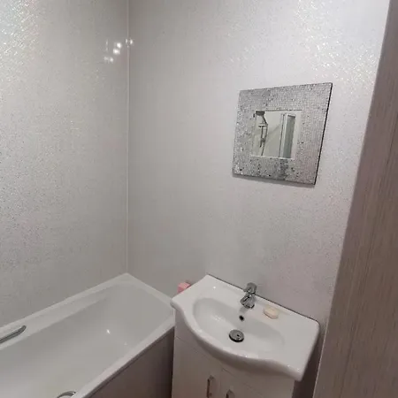 Parkside House 3 Bedroom 2 Bathroom. Parking. * Barrow-in-Furness